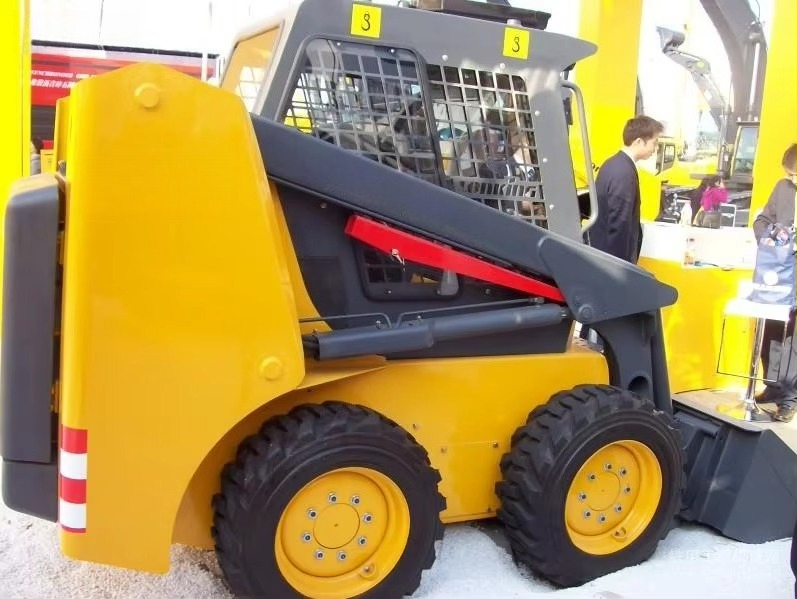 Chargeuse compacte à chenilles - Farming Jobs avis et prix